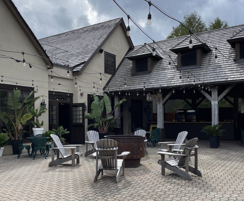 Patio of Restaurant Sainte-Marie